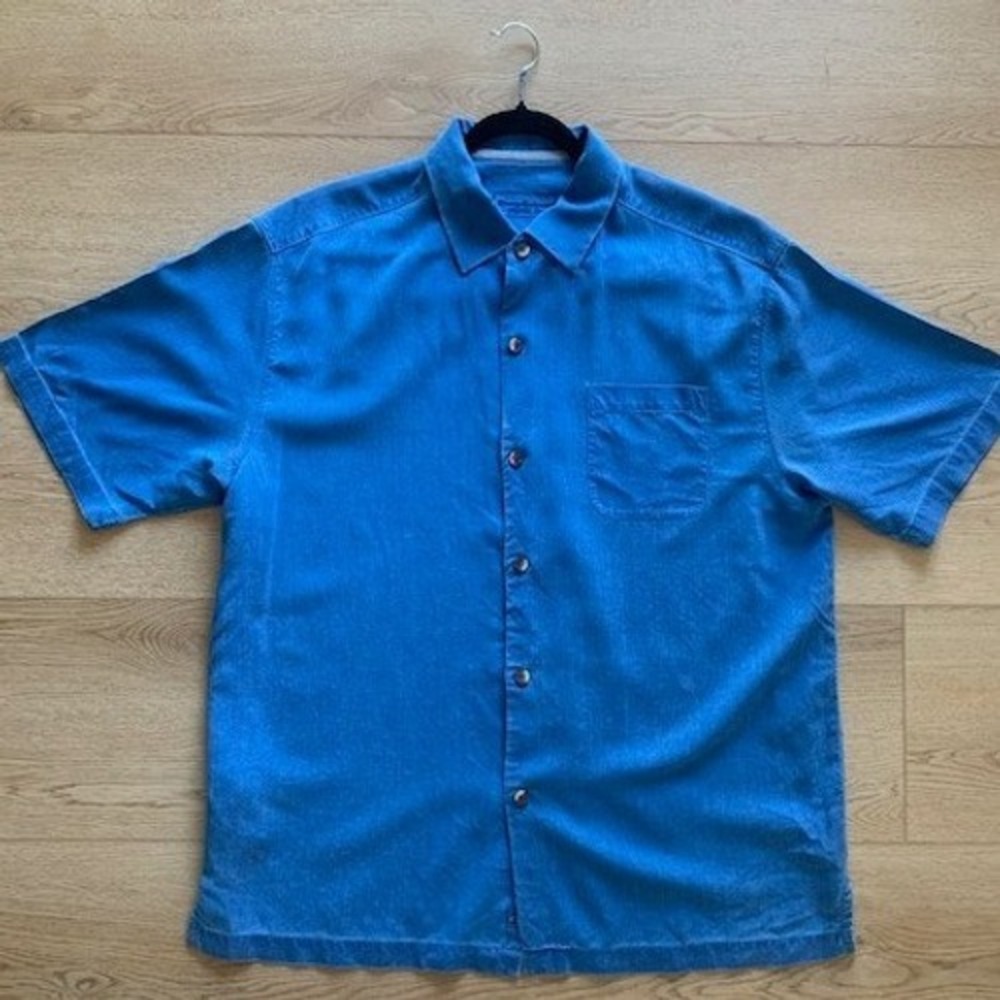 Tommy Bahama Mens Blue 100% Silk Short Sleeve Button Down Camp Shirt T311915